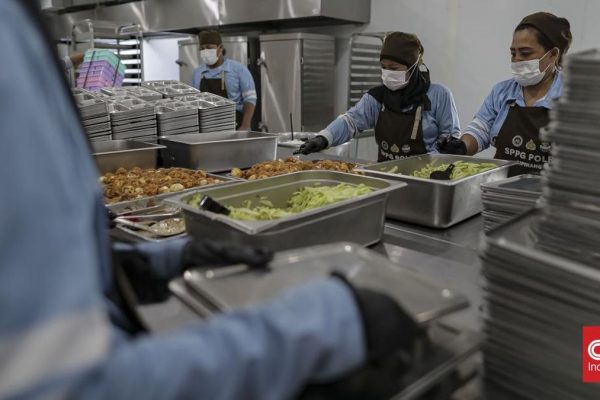 persiapan-menu-makanan-bergizi-gratis-1765425492499_169