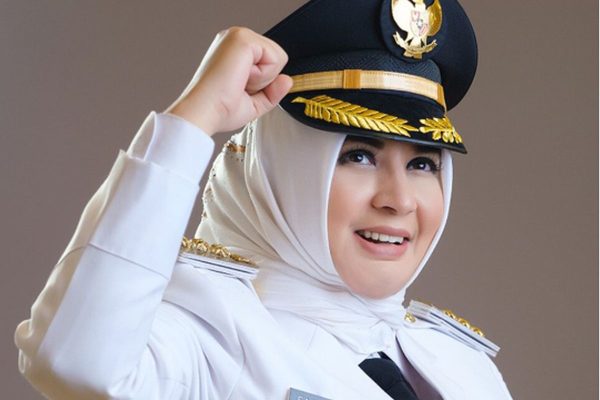 bupati_pekalongan-aYHE_large