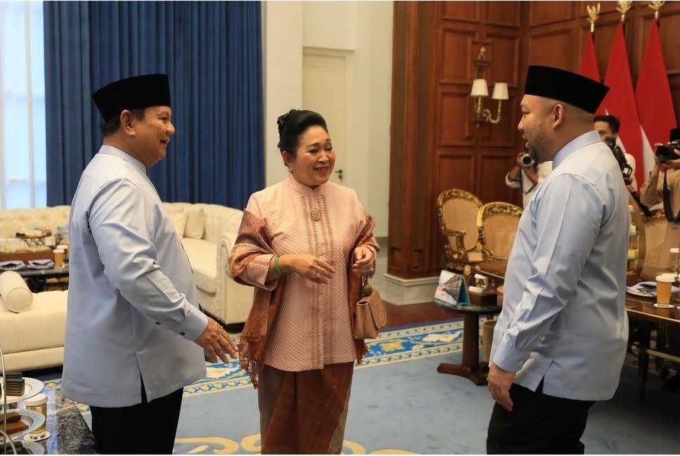 prabowo_lebaran_bersama_titiek_dan_didit-orGD_large