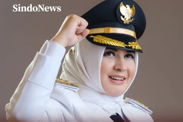 terjaring-ott-bupati-pekalongan-fadia-arafiq-tiba-di-gedung-kpk-mgz