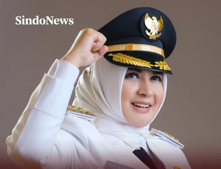 terjaring-ott-bupati-pekalongan-fadia-arafiq-tiba-di-gedung-kpk-mgz