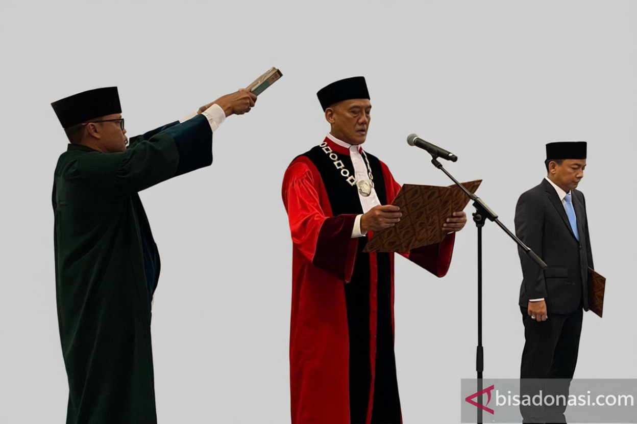 Momen Bersejarah: Prabowo saksikan pengucapan sumpah Liliek Prisbawono sebagai Hakim MK