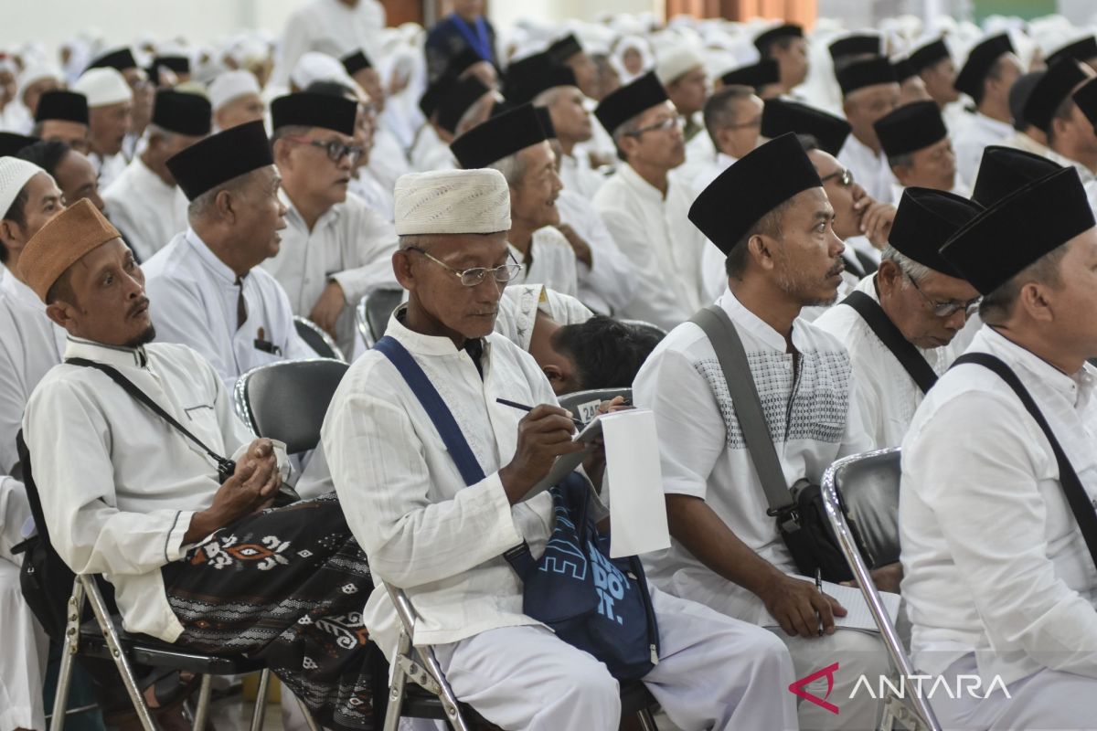 Agenda Utama: Humaniora sepekan, skema “war ticket” haji hingga WFH untuk dosen