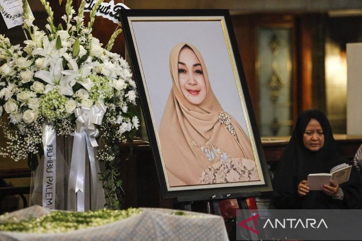 Hasil Pertemuan: Profil istri Wiranto, Rugaiya Usman