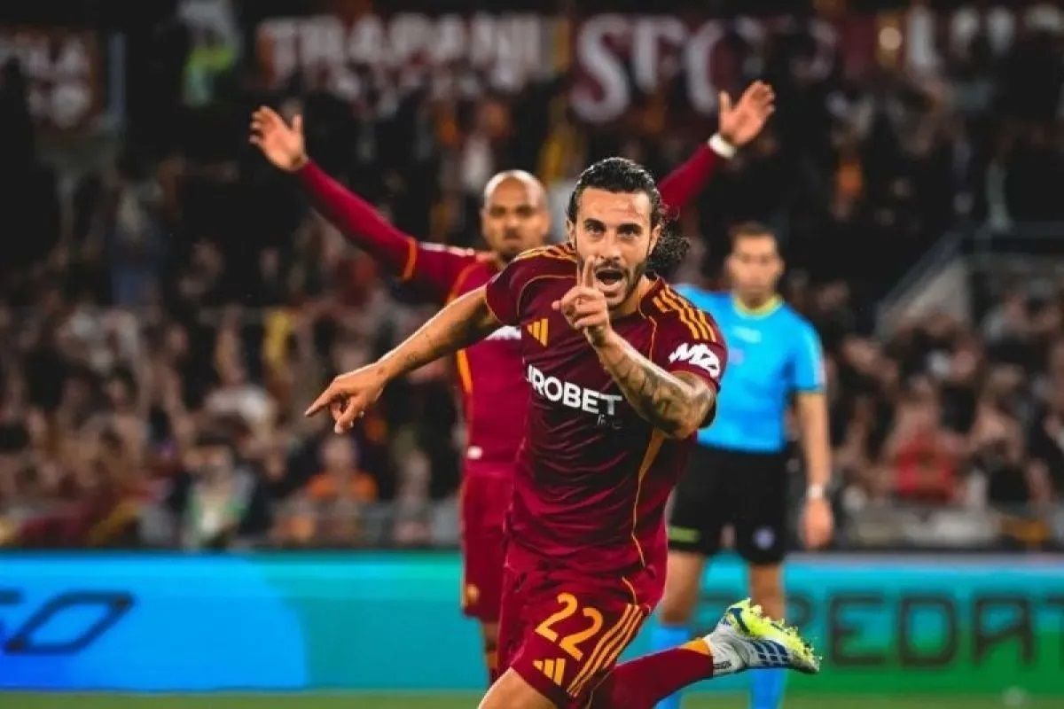 Roma perpanjang kontrak Mario Hermoso – permanenkan Donyell Malen