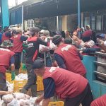 SANS_SEMANGAT-BERKURBAN-WARGA-BATUR-TERUS-MENGALIR-TEMBUS-RATUSAN-KURBAN