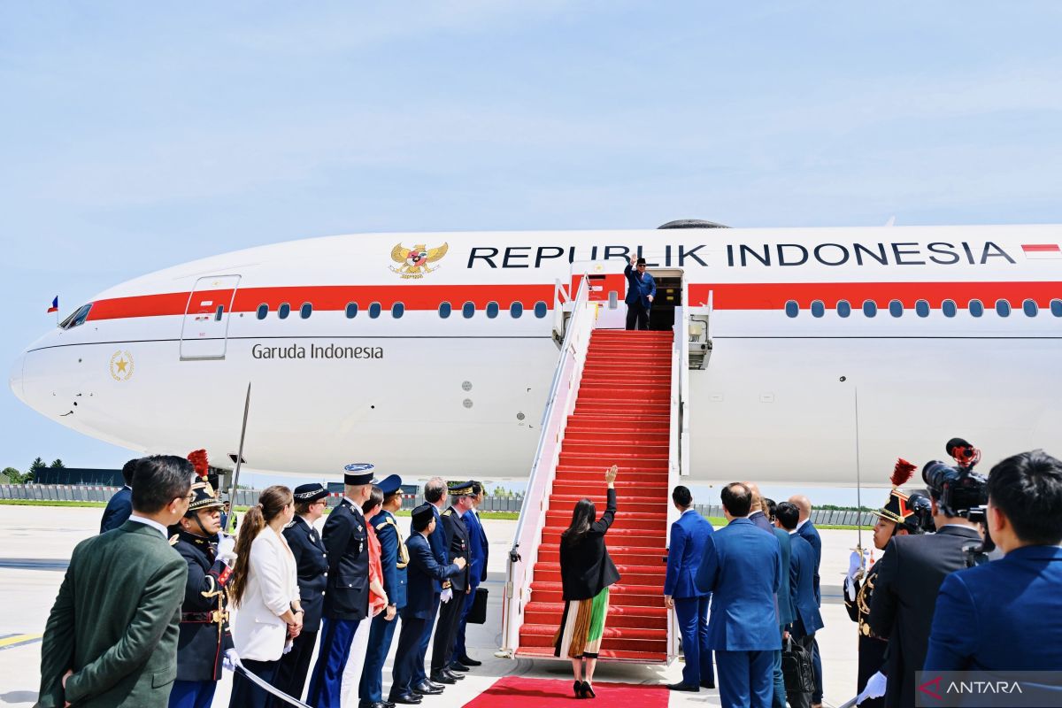 Topics Covered: Prabowo kembali ke Jakarta setelah rampungkan kunjungan di Paris