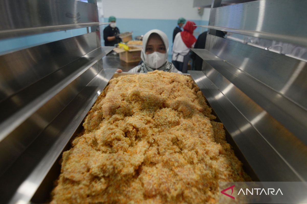 Latest Program: Kemarin, Program MBG serap 1,28 juta pekerja hingga antisipasi kemarau