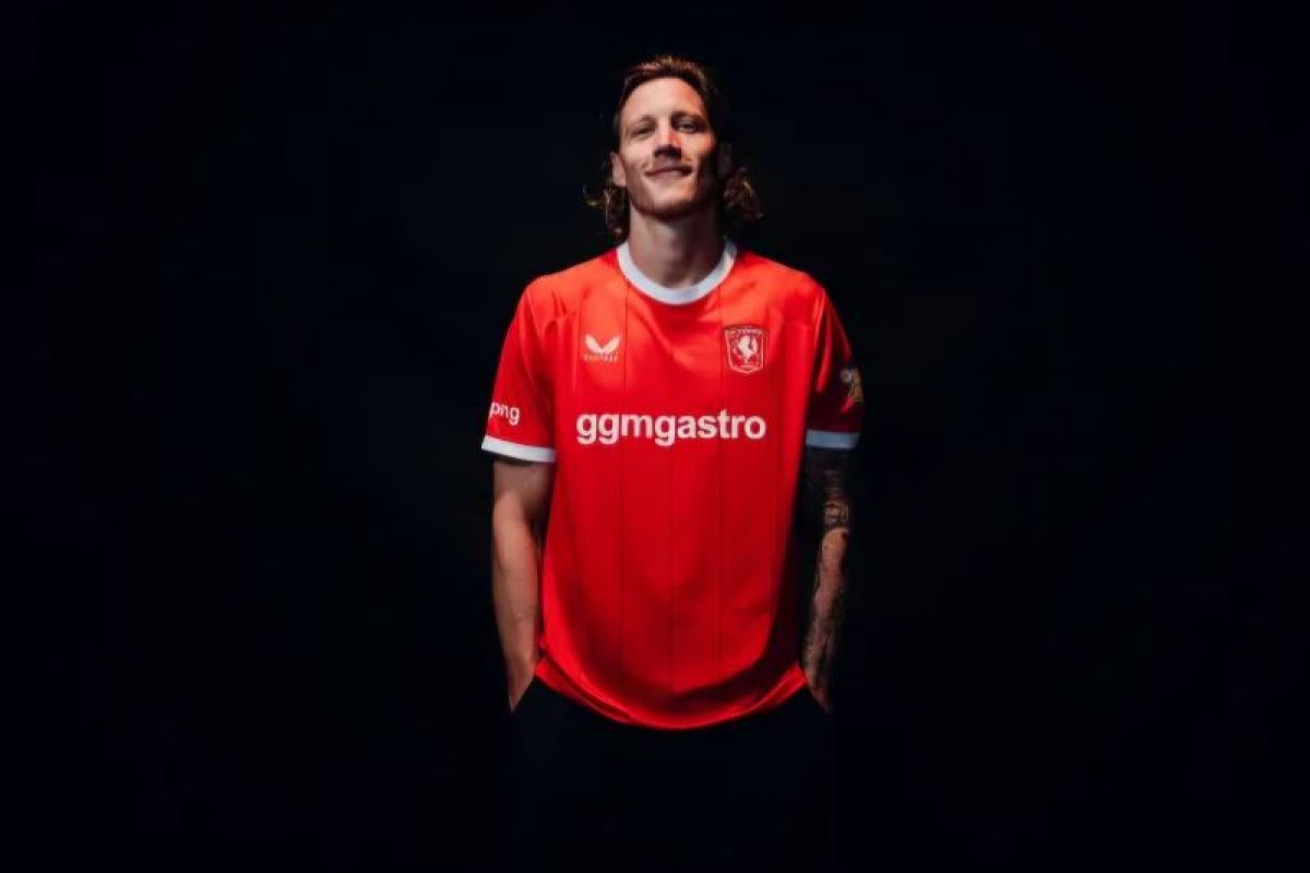 Wout Weghorst pindah klub dari Ajax ke Twente