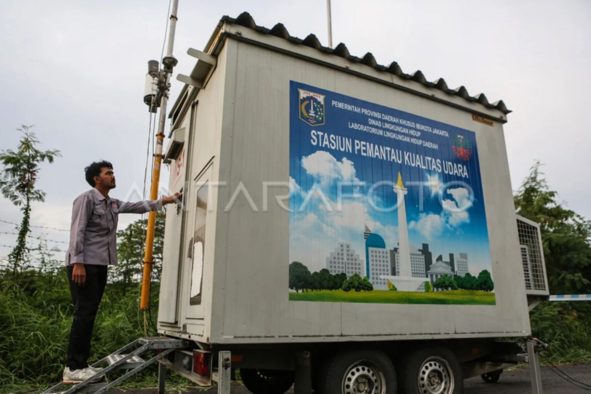 New Policy: Pakai masker, kualitas udara Jakarta terburuk kedua di dunia