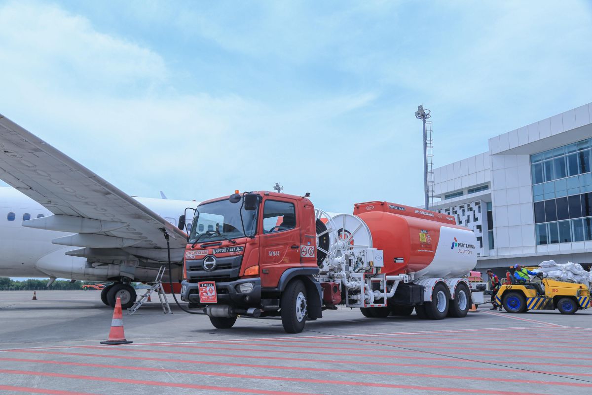 Latest Program: Pertamina Patra Niaga turunkan harga avtur 10 persen mulai 1 Juni