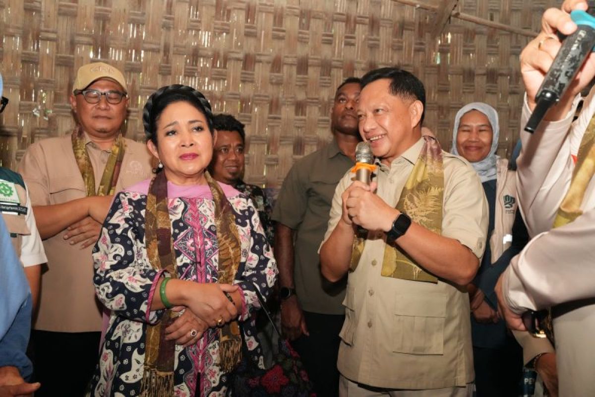 Special Plan: Mendagri-Menteri PKP tinjau program bantuan bedah rumah di Bantul