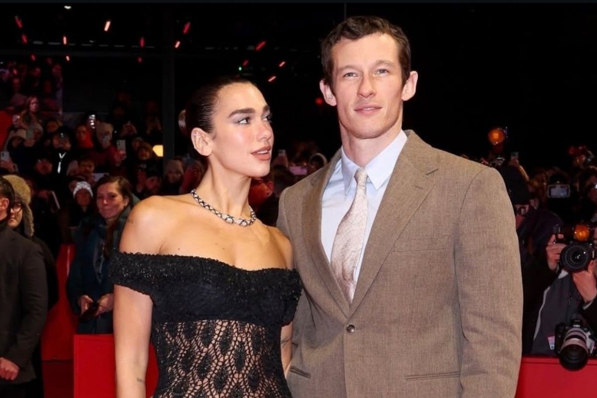 Callum Turner buka suara soal rumor akan perankan James Bond