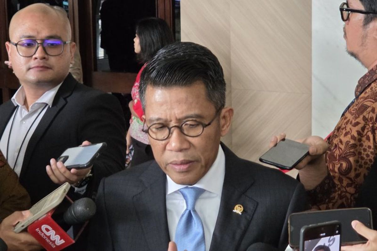 Topics Covered: DPR kawal mitigasi dampak kenaikan Pertamax pada daya beli warga