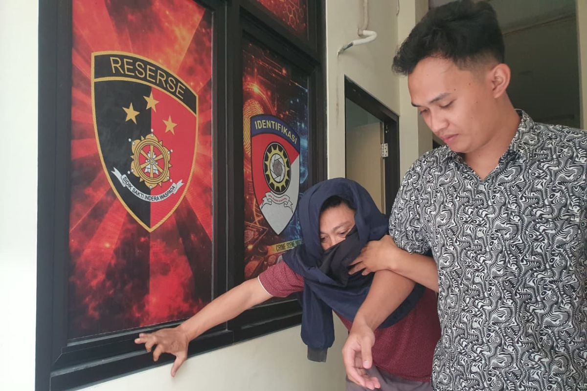 Dua terduga pencuri toko lintas provinsi ditangkap Polres Tulungagung