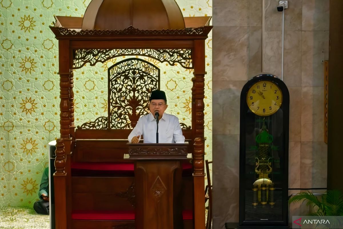 Announced: Jusuf Kalla: Masjid harus makmurkan jamaah dan jadi pusat peradaban