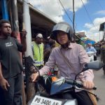 AB_NAIK-MOTOR-LISTRIK-GIBRAN-TINJAU-PROGRAM-PRIORITAS-DI-ASMAT_1
