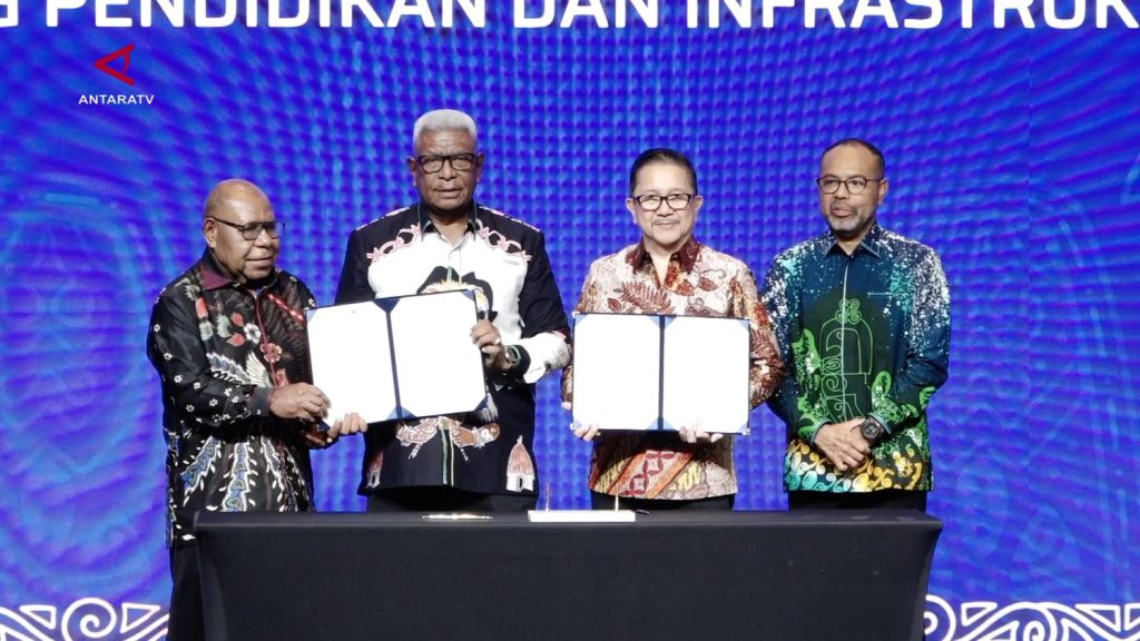 AYM_FREEPORT-PEMKAB-MIMIKA-TEKEN-3-MOU