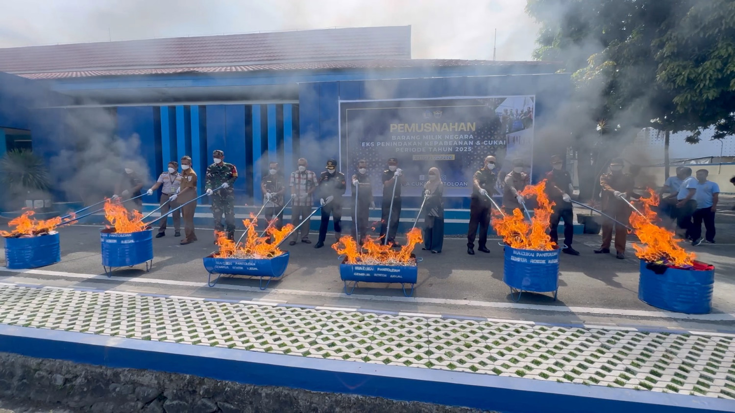 Bea Cukai Pantoloan musnahkan barang ilegal senilai Rp7 – 85 Miliar