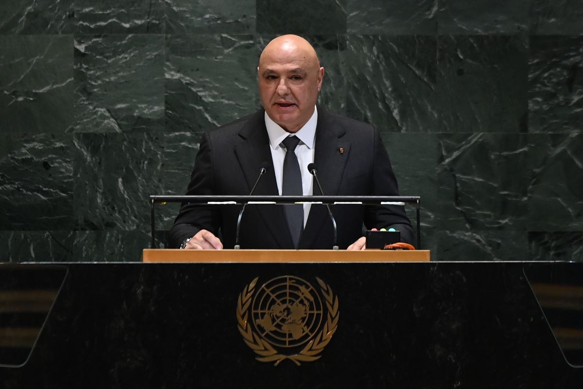 Facing Challenges: Presiden Lebanon kritik Iran dan pemimpin Hizbullah