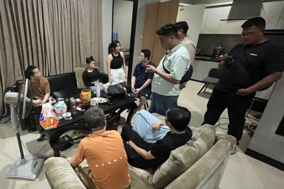 Imigrasi tangkap empat warga Tiongkok anggota sindikat penipuan