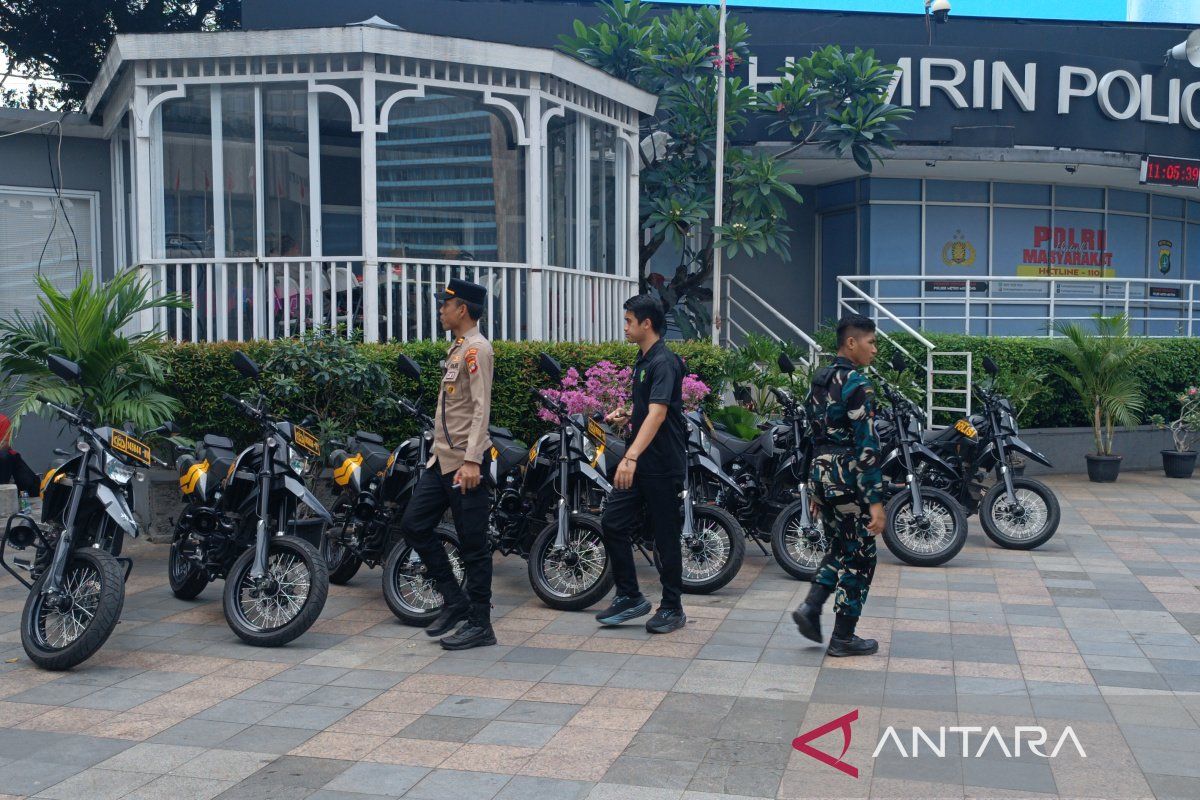 New Policy: Aparat keamanan bersiap kawal demo di kawasan Bundaran HI