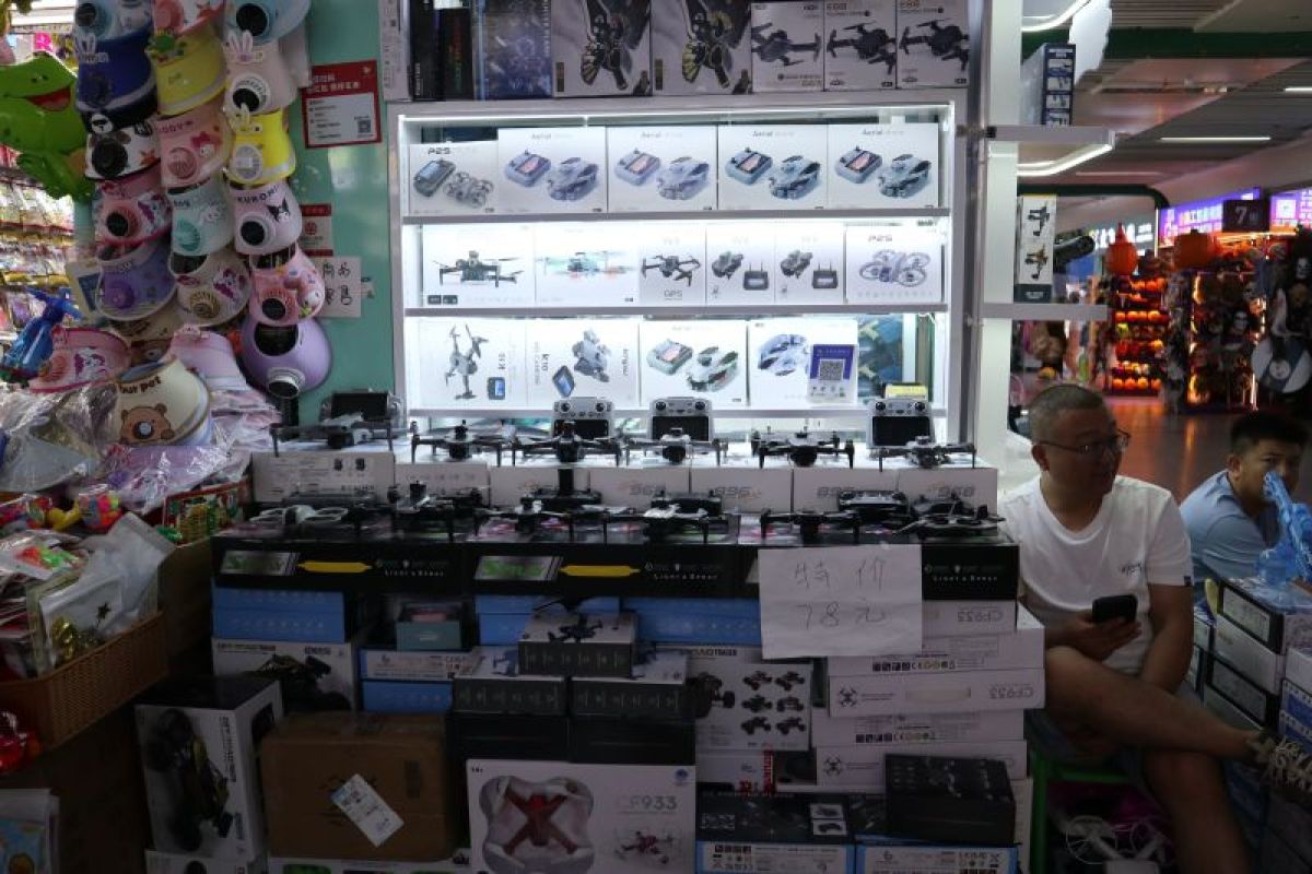 Main Agenda: Mengubek barang “made in China” di supermarket raksasa Yiwu