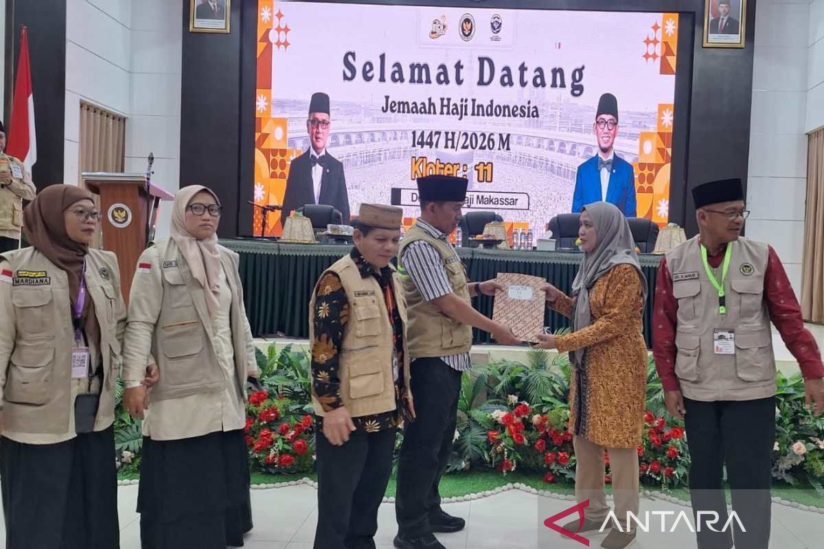 Visit Agenda: Jamaah haji perdana asal Sulbar tiba melalui Debarkasi Makassar