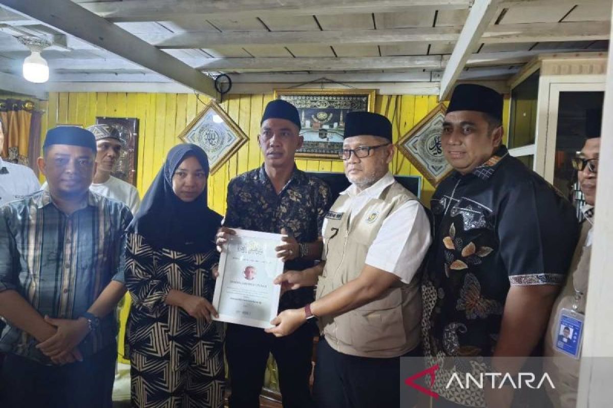 Historic Moment: Menhaj takziah ke rumah jamaah haji Maros yang wafat di tanah suci