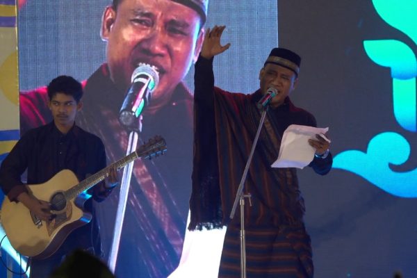 MENDIKDASMEN-AJAK-PERKUAT-SASTRA-UNTUK-BANGUN-GENERASI-BERKARAKTER