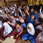 trauma-healing-penyintas-bencana-di-palembayan-2711002