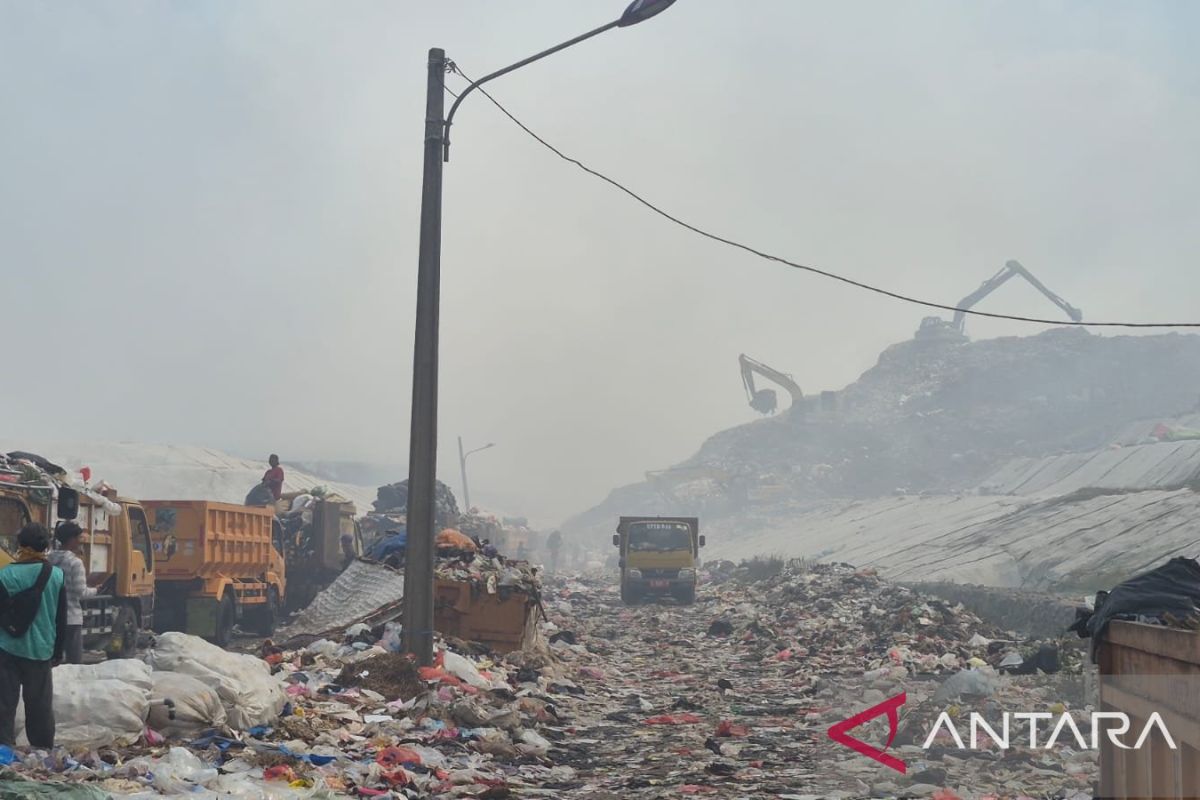 TPA terbakar, Pemkab Tangerang siapkan lahan atasi pembuangan sampah