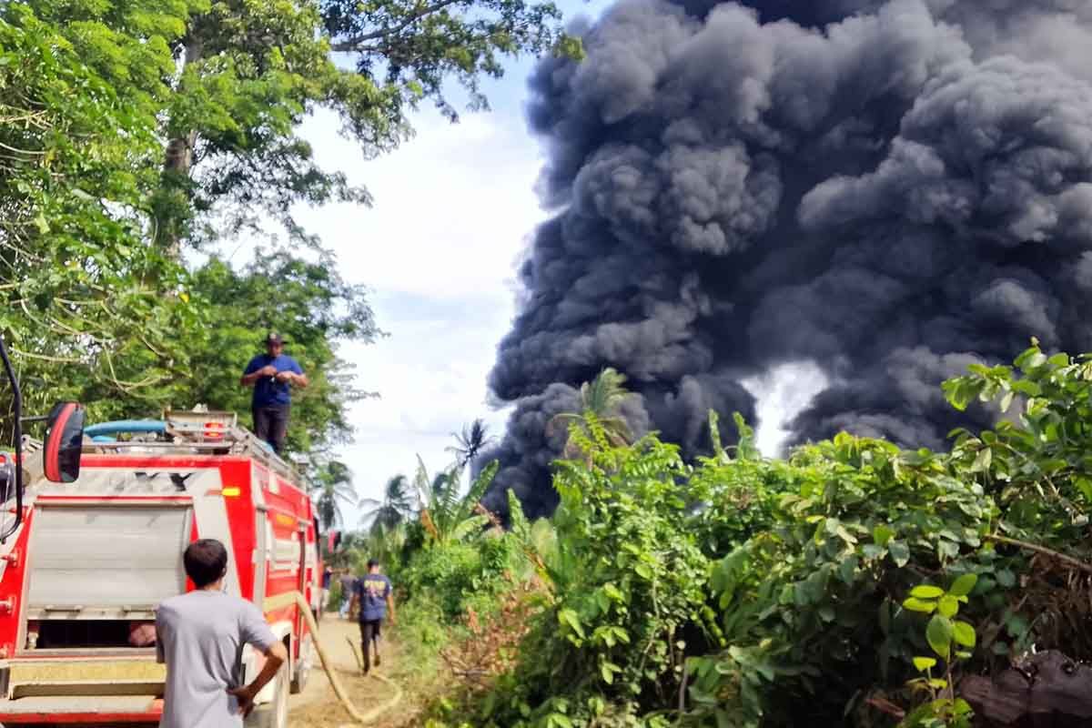 Bupati: Belum ada korban jiwa terbakarnya sumur minyak masyarakat