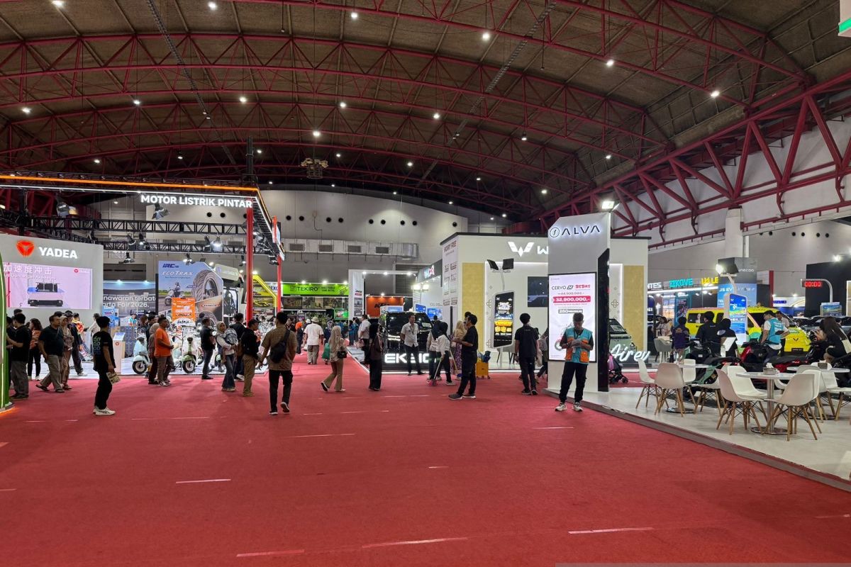 Adira dukung pembiayaan kendaraan melalui mitra dealer di Jakarta Fair