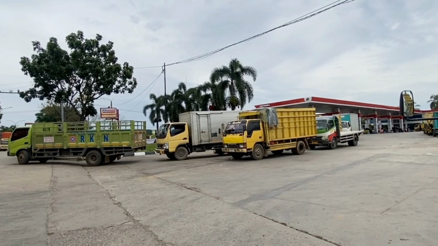 Sumsel siapkan redistribusi kuota BBM subsidi untuk atasi antrean