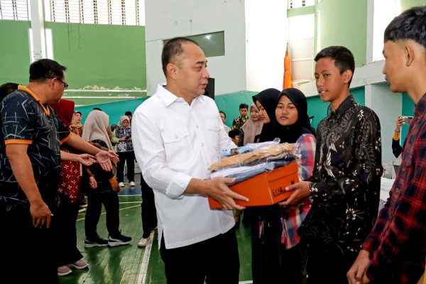 penerima-bantuan-pendidikan-4