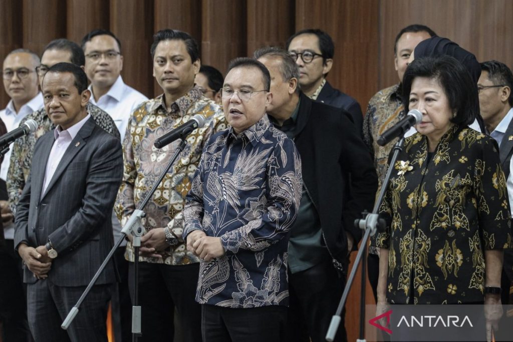 rapat-koordinasi-pertumbuhan-ekonomi-nasional-di-dpr-2813625
