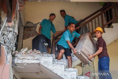 Mensesneg koordinasikan kesiagaan pemerintah pascagempa NTT